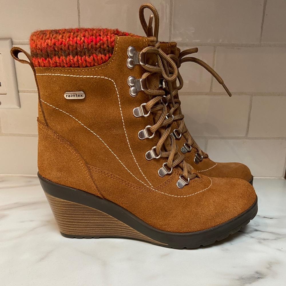 Suede Rain Tex Wedge Heel Booties Sweater cuff fashion Boots Size 8